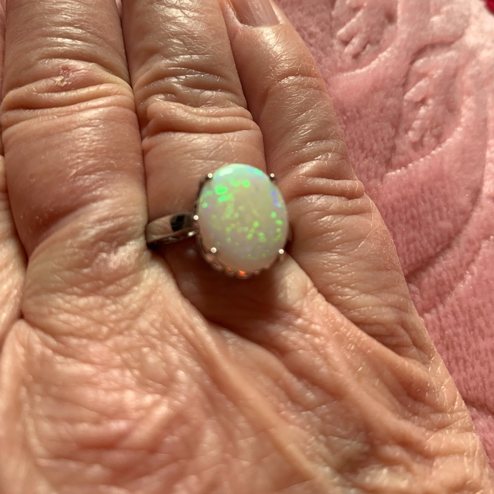 14k Opal solid filigree  ring estate piece White Gold